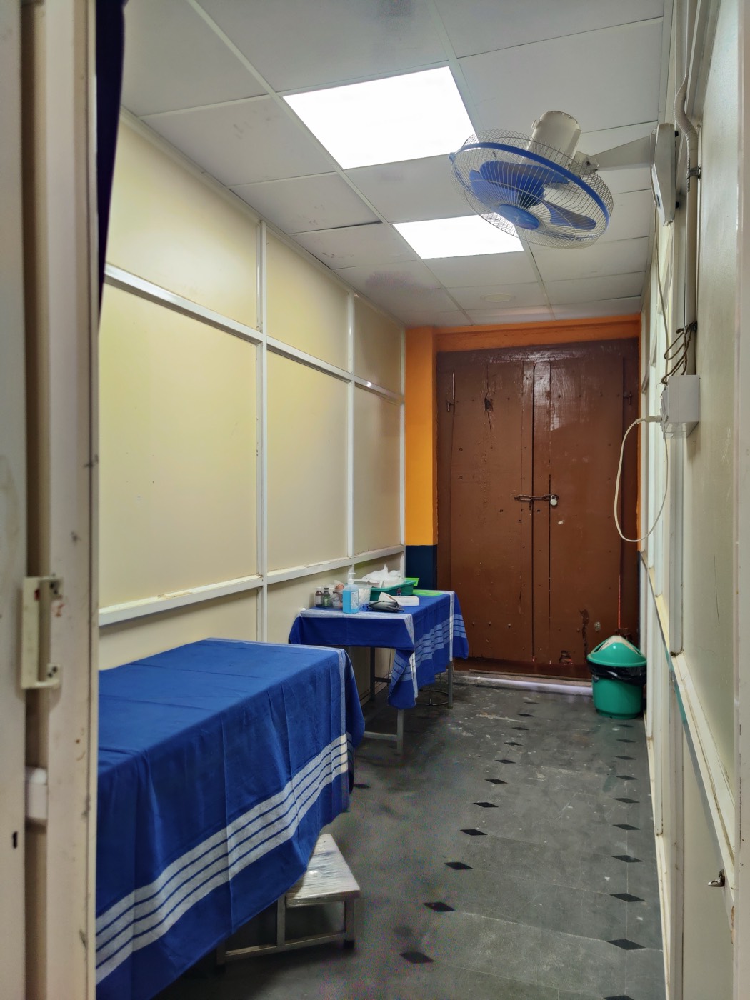 Inpatient room at Mahalakshmi Hospital